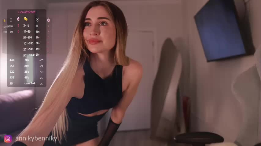 Coconutkitty Cam Show Recorded 2025-05-13