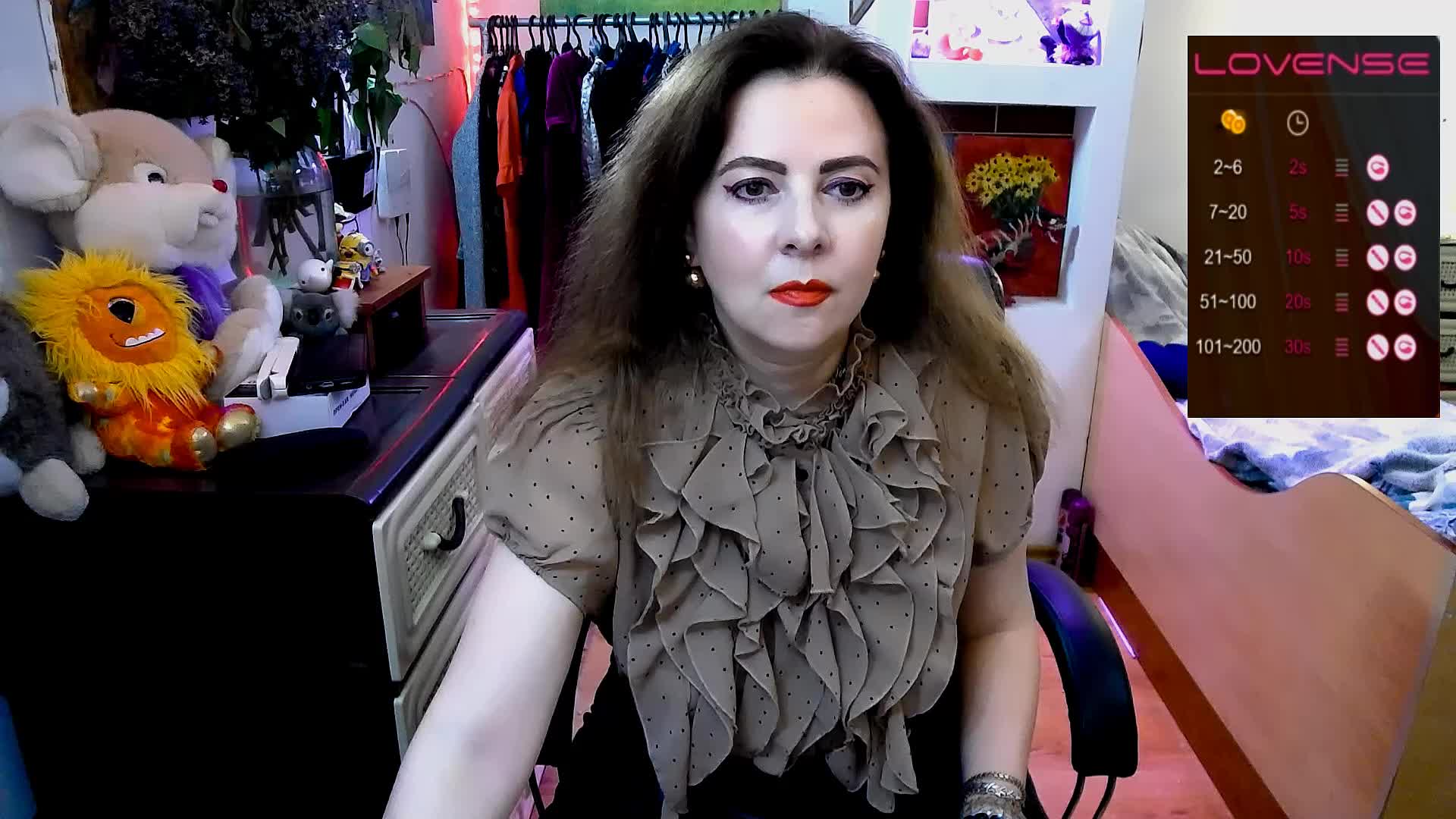 Delicecatmyau Cam Show Recorded 2025-05-13