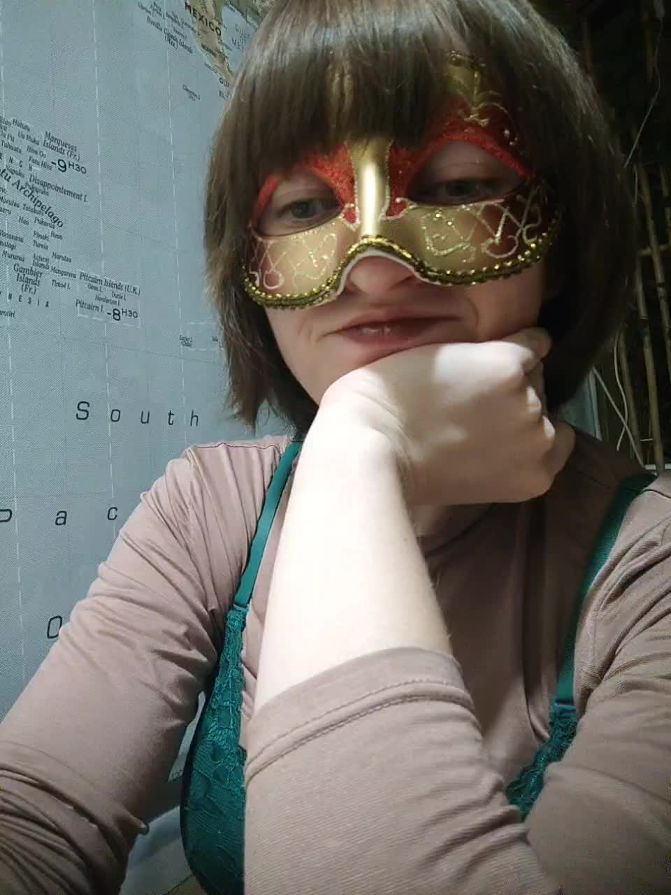 Lea7neco Cam Show Recorded 2025-05-13