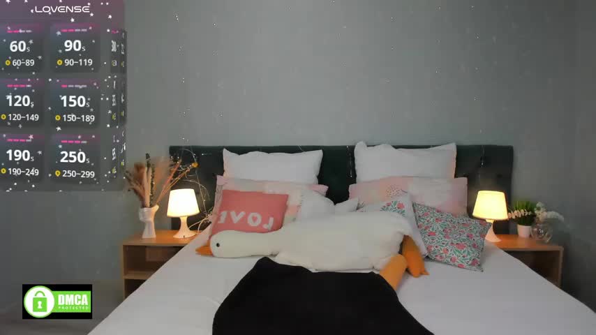 Niktoria_Shy Cam Show Recorded 2025-05-13