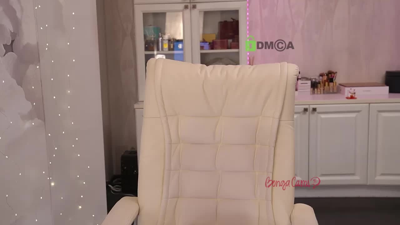 AnnaPopy Cam Show Recorded 2025-05-13