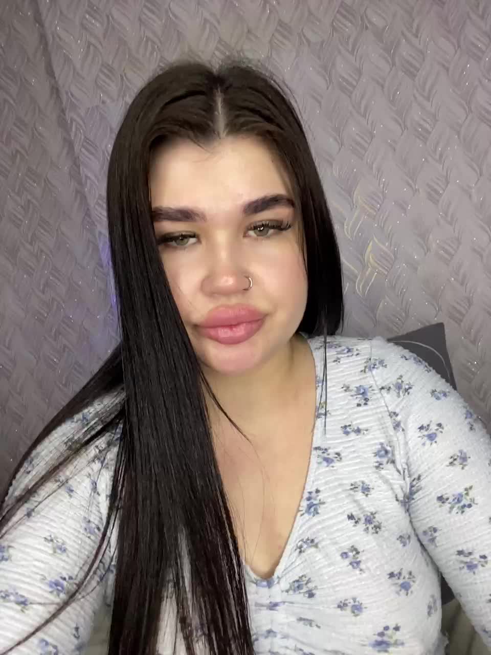 Suchka-black- Cam Show Recorded 2025-05-13