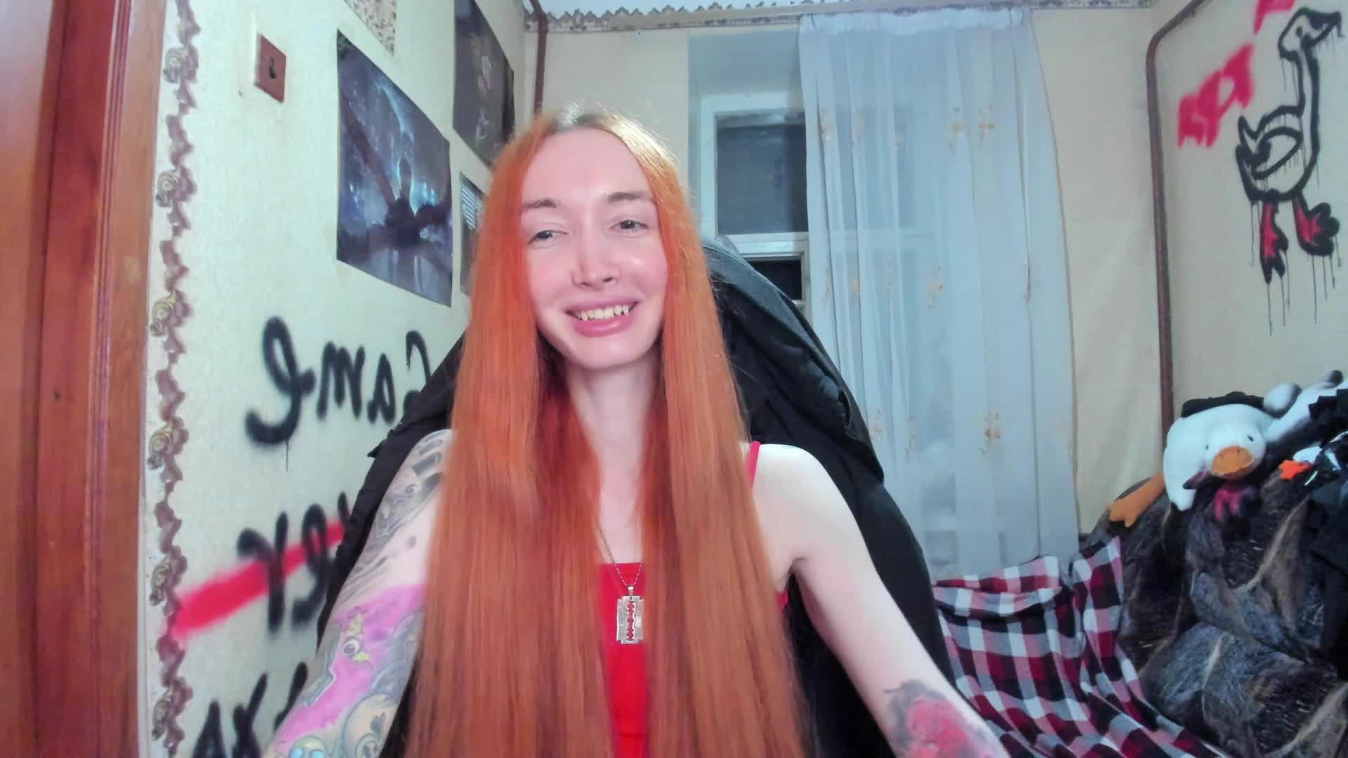 Roxy-Sun Cam Show Recorded 2025-05-13