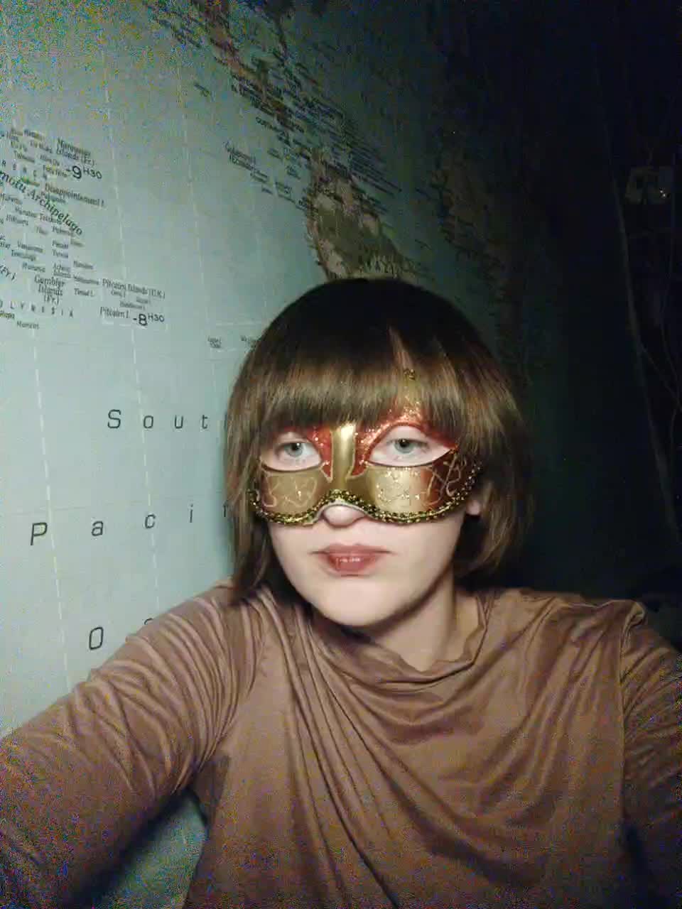 Lea7neco Cam Show Recorded 2025-05-13