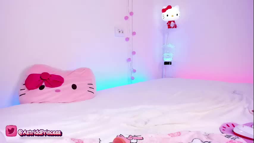 Helloiamastrid Cam Show Recorded 2025-05-13