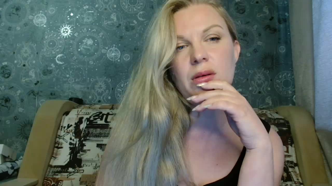 BlondeFox Cam Show Recorded 2025-05-14