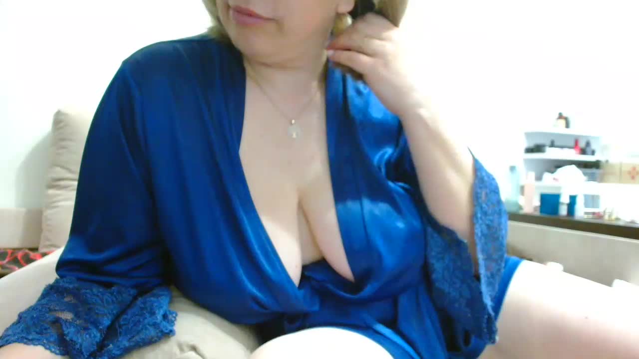 Brionia Cam Show Recorded 2025-05-14