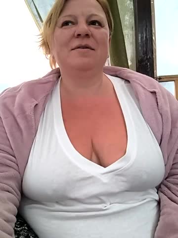 Jusichka Cam Show Recorded 2025-05-14