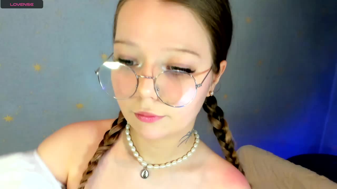 MelMooon Cam Show Recorded 2025-05-14