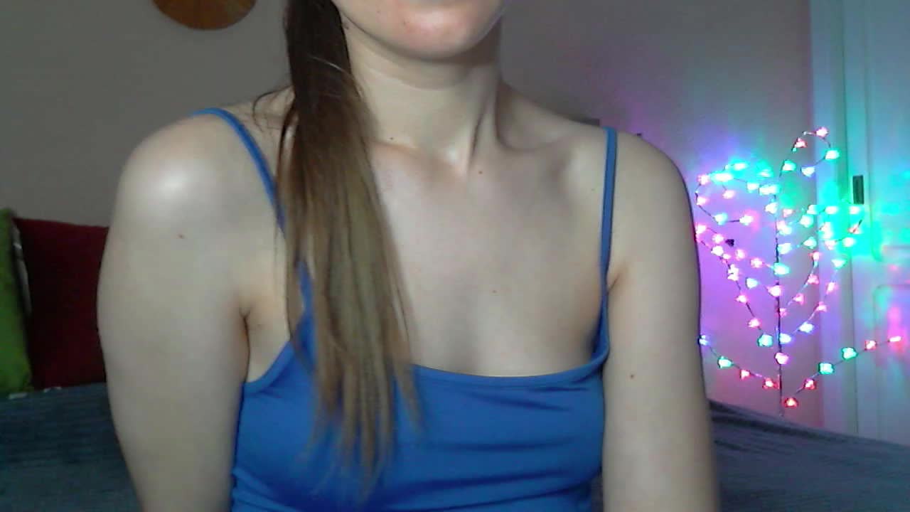 Lolakisss Cam Show Recorded 2025-05-14