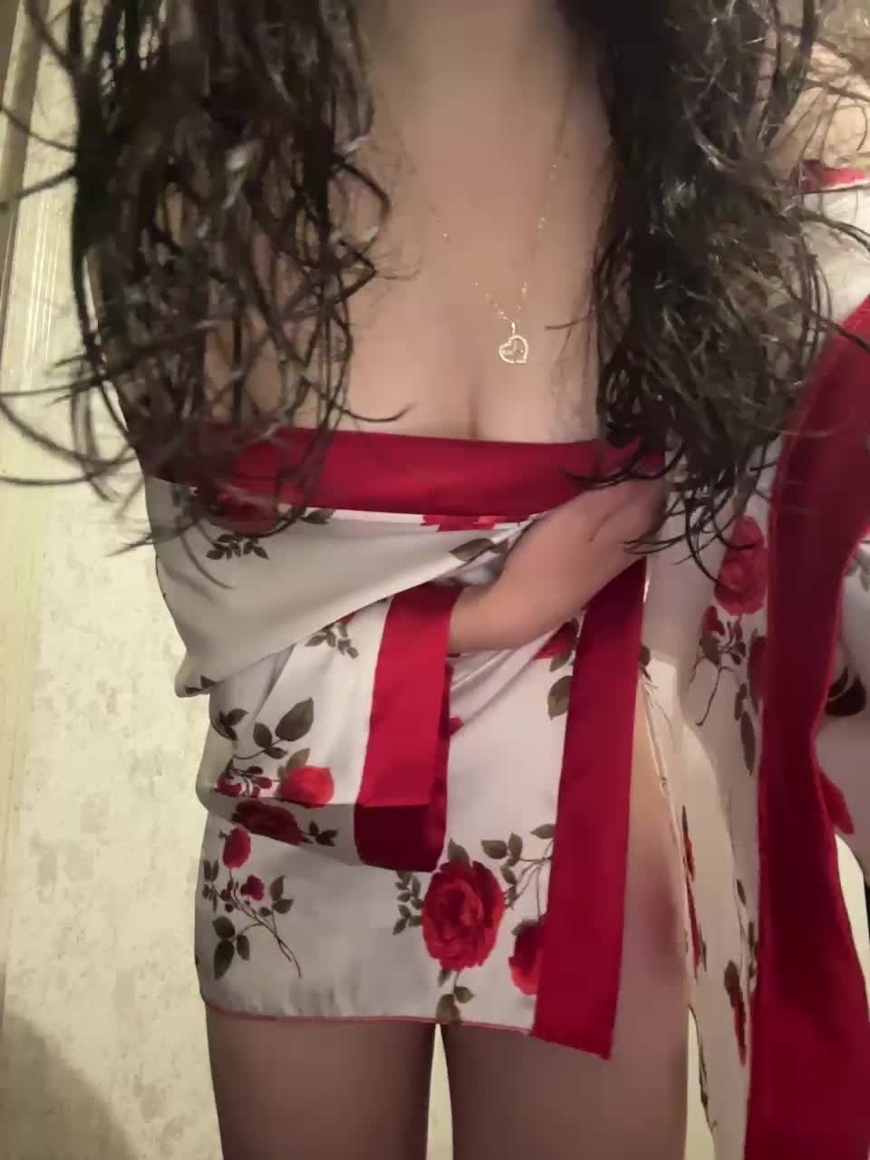 Vika19981 Cam Show Recorded 2025-05-14