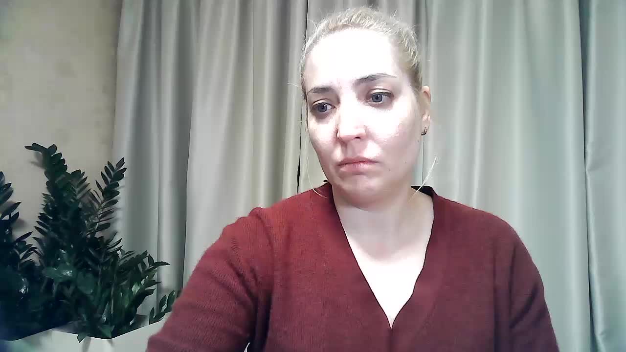 Mariska-kiska Cam Show Recorded 2025-05-14