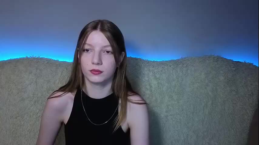 Lovirss Cam Show Recorded 2025-05-14