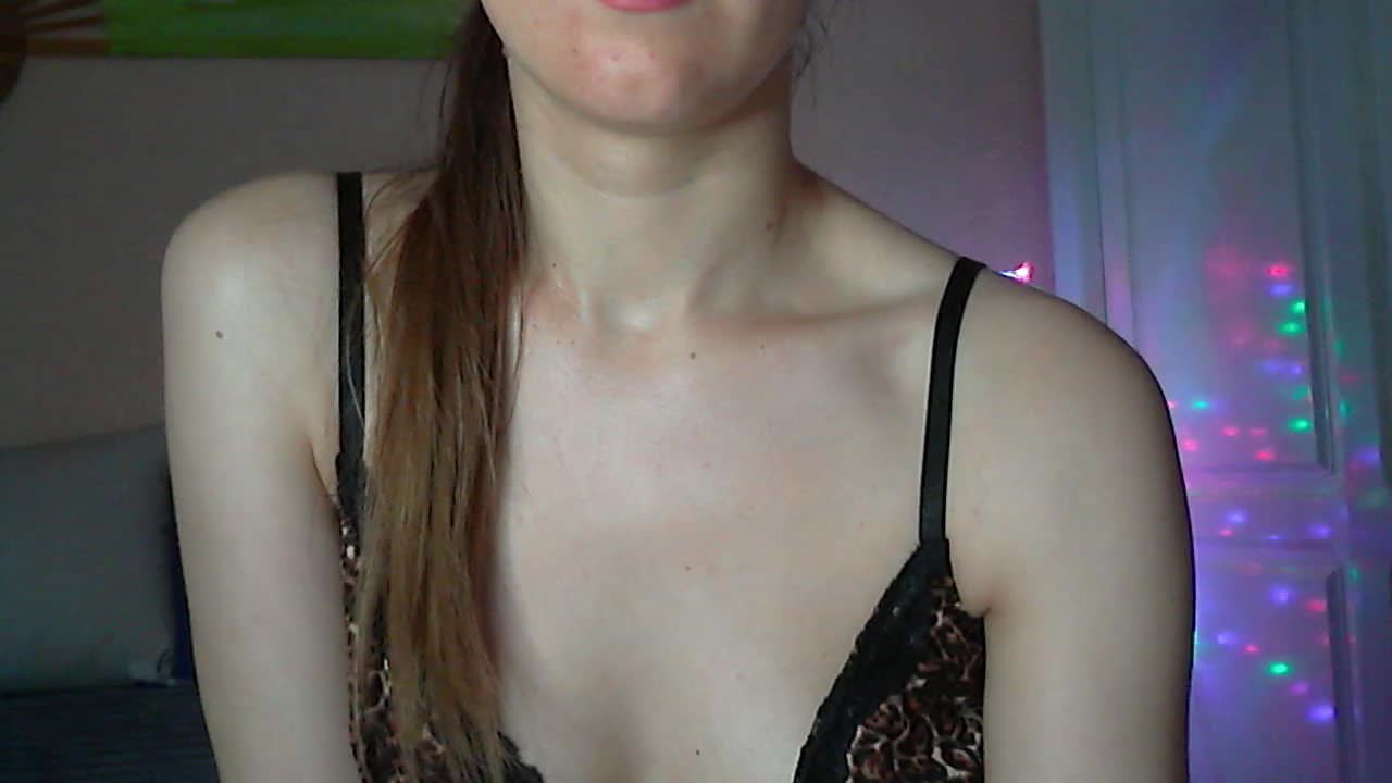 Lolakisss Cam Show Recorded 2025-05-14