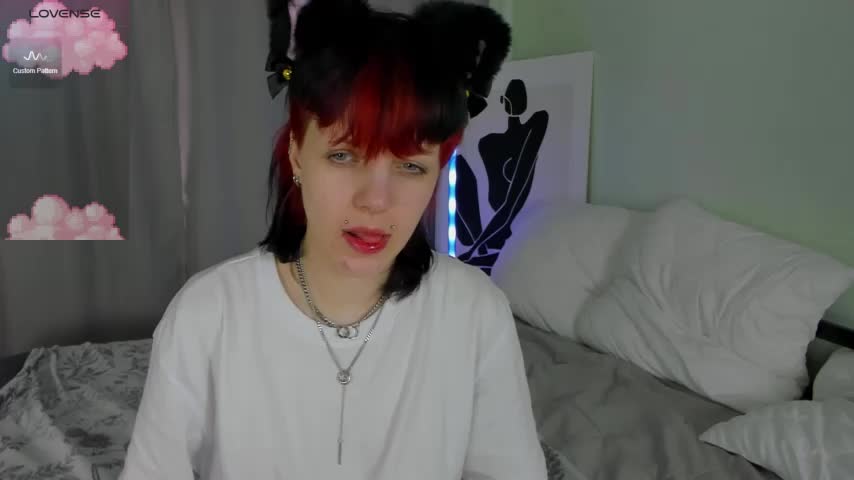 Rene_Yolker Cam Show Recorded 2025-05-14