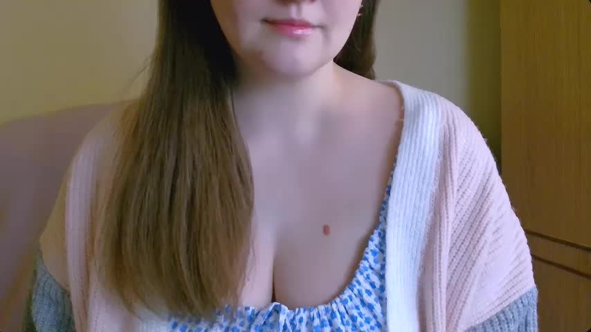ChubbyMaia Cam Show Recorded 2025-05-14