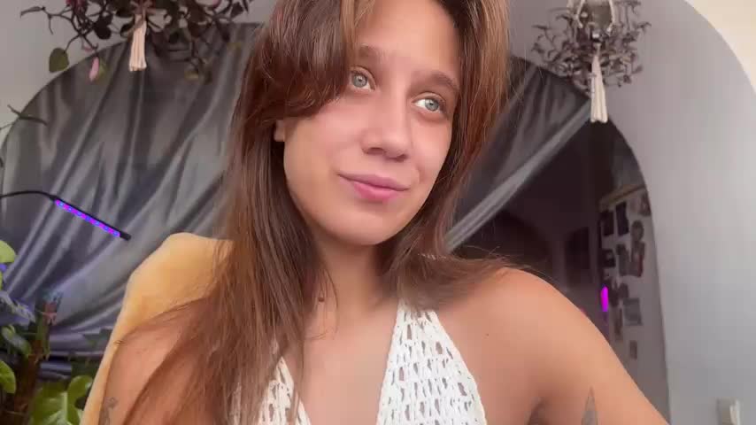 Sasha_moormeoow Cam Show Recorded 2025-05-14
