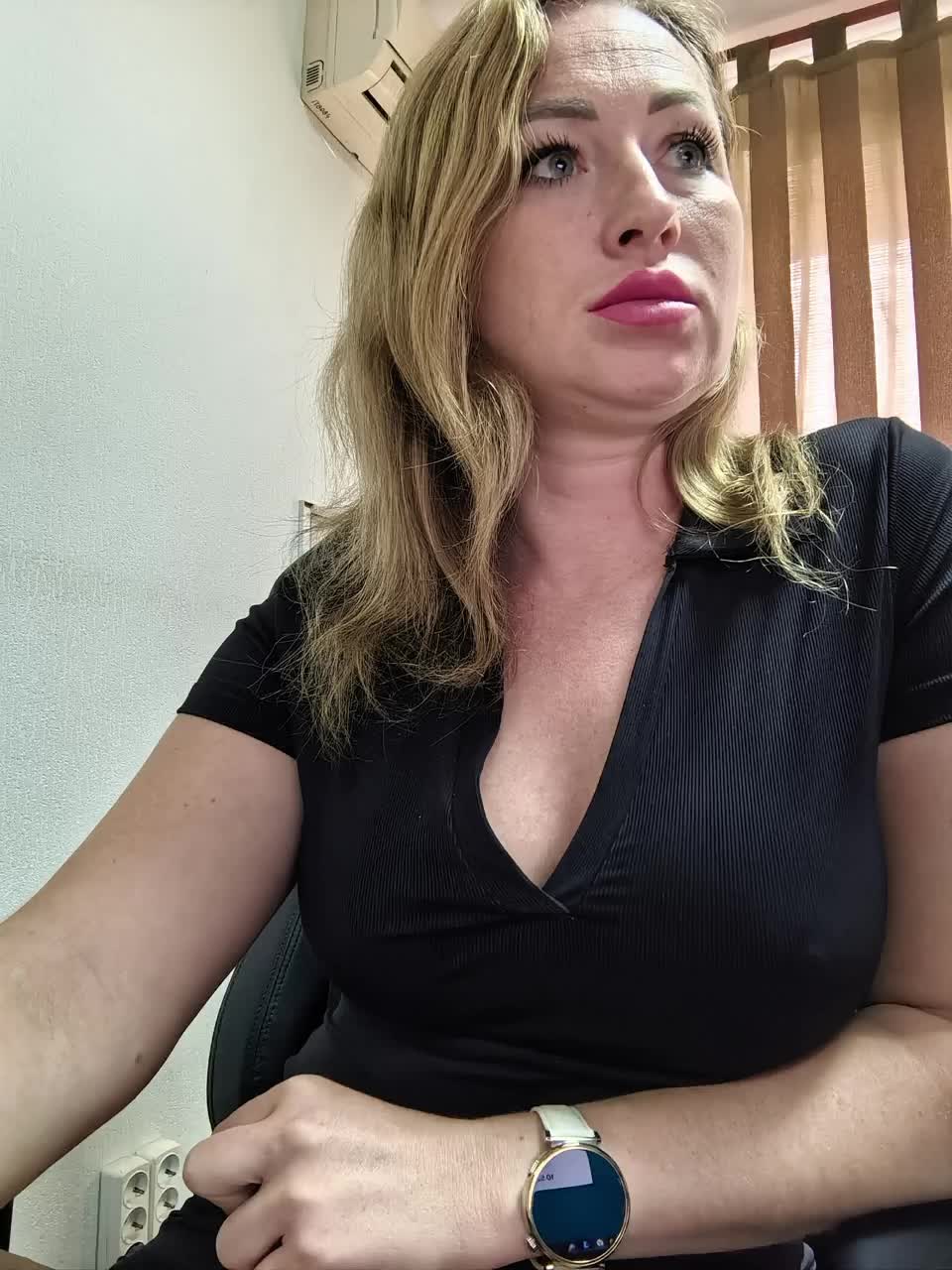 Goddesssssss Cam Show Recorded 2025-05-15