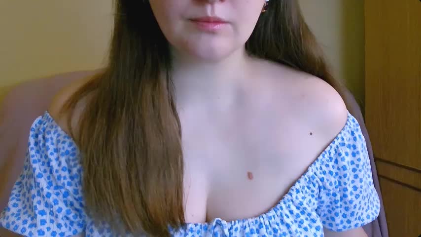 ChubbyMaia Cam Show Recorded 2025-05-15