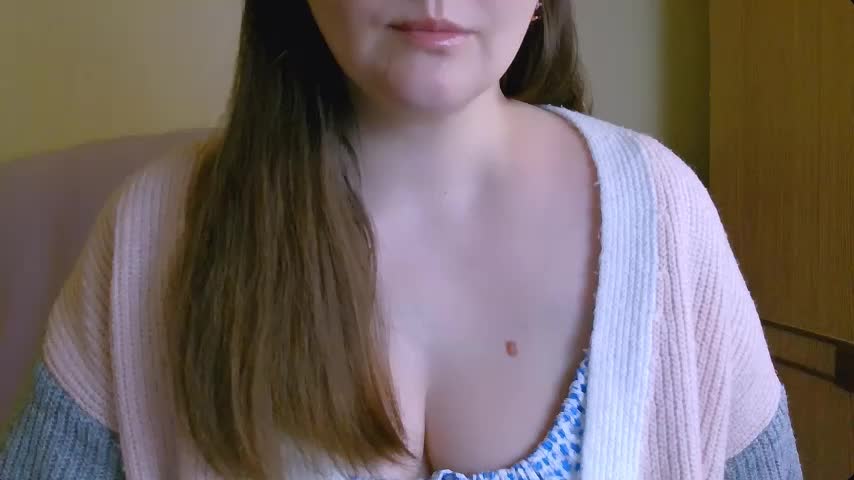 ChubbyMaia Cam Show Recorded 2025-05-15