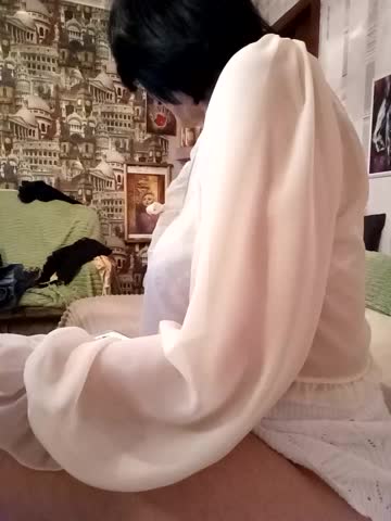 EmmaGiedi Cam Show Recorded 2025-05-15