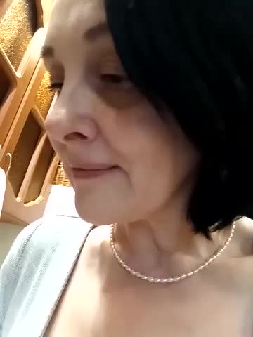 EmmaGiedi Cam Show Recorded 2025-05-15