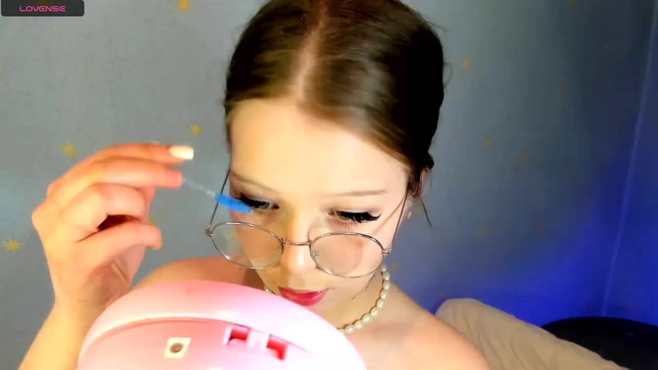 MelMooon Cam Show Recorded 2025-05-15