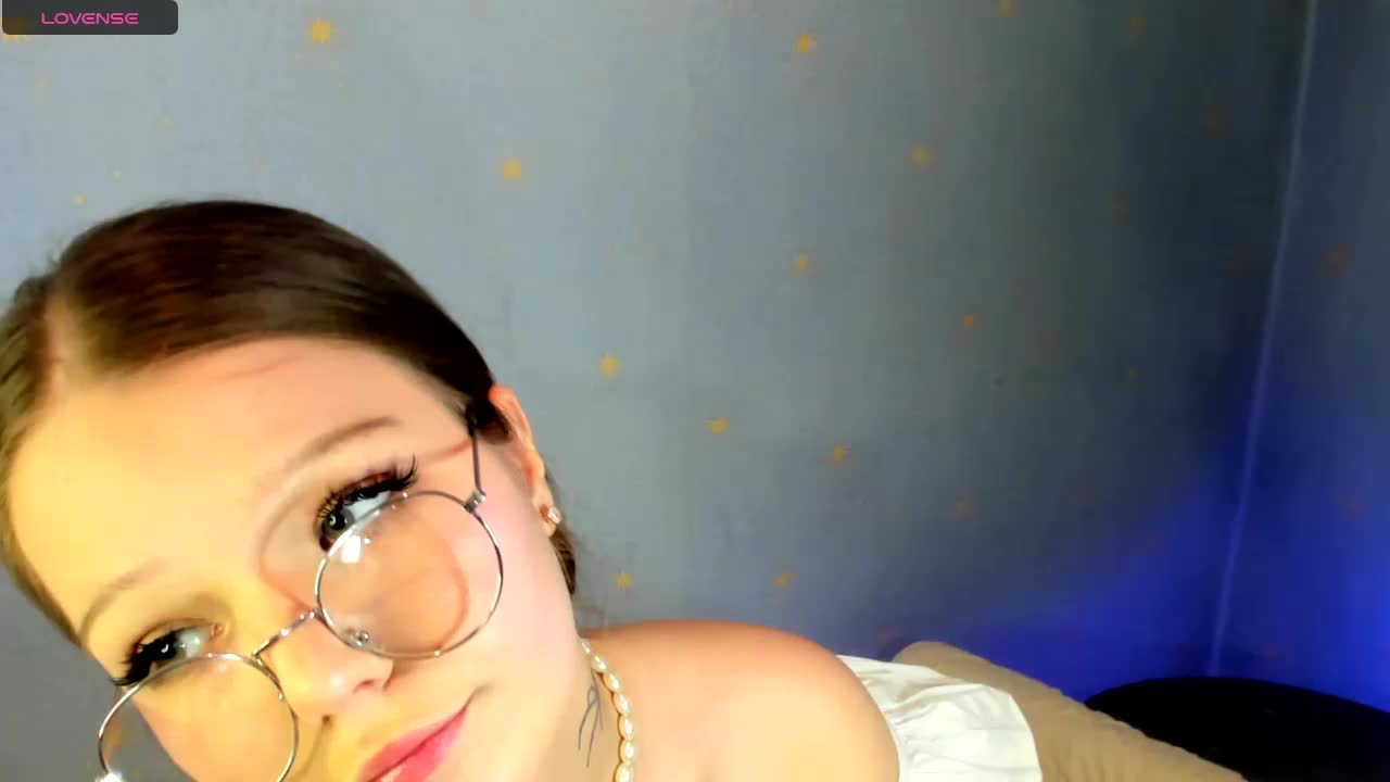 MelMooon Cam Show Recorded 2025-05-15