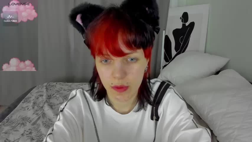 Rene_Yolker Cam Show Recorded 2025-05-15