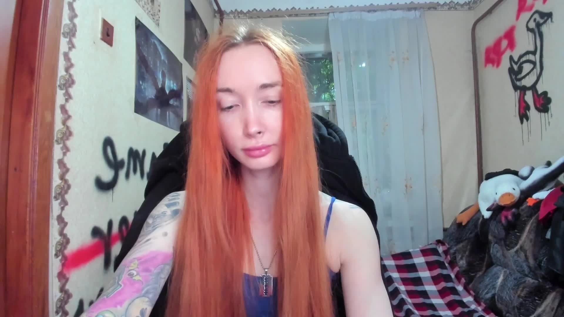 Roxy-Sun Cam Show Recorded 2025-05-15