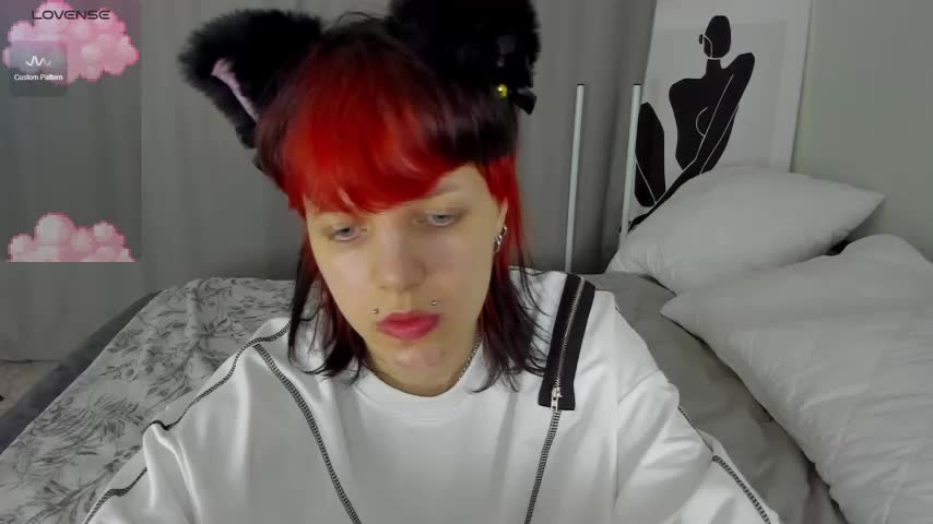 Rene_Yolker Cam Show Recorded 2025-05-15