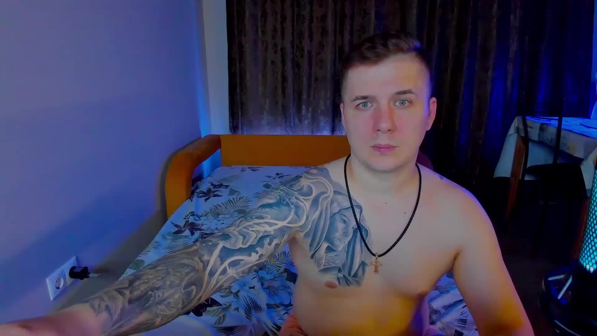 HulkLisandra Cam Show Recorded 2025-05-16
