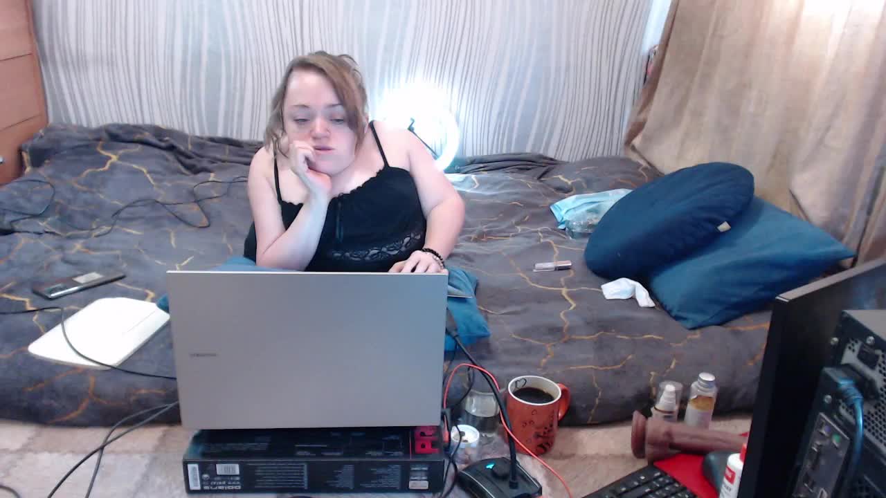 MiniNatali Cam Show Recorded 2025-05-16