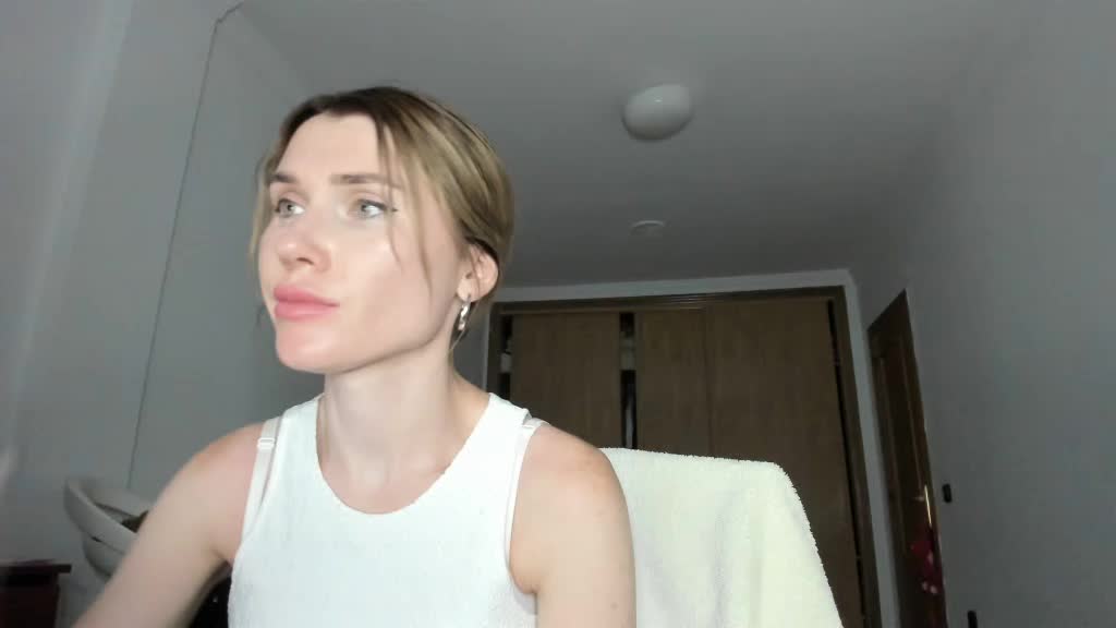 ZoiKissy Cam Show Recorded 2025-05-16