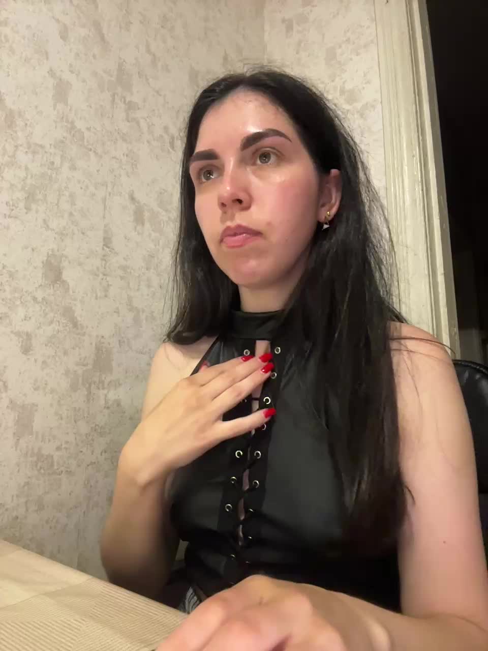 Vika19981 Cam Show Recorded 2025-05-16
