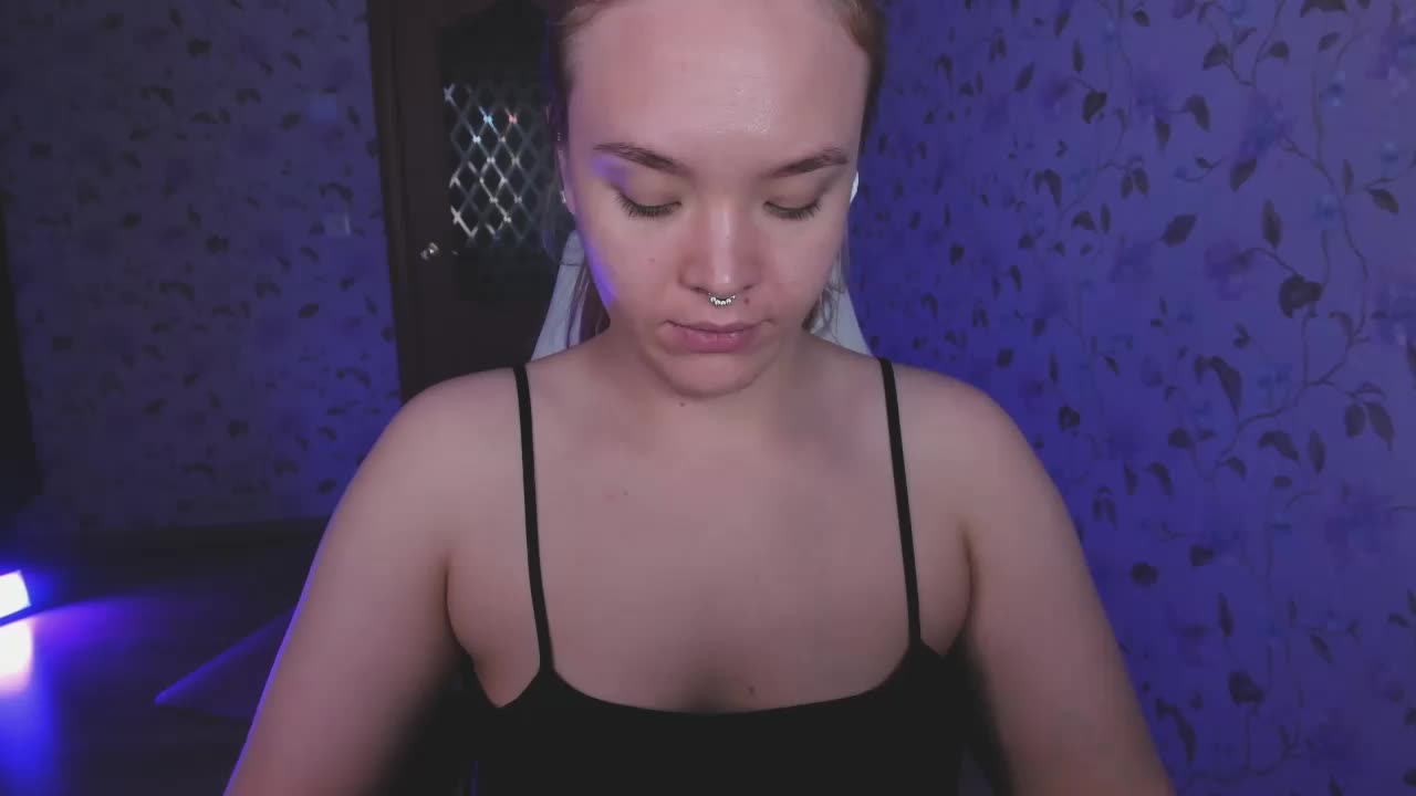 EvaRose Cam Show Recorded 2025-05-17