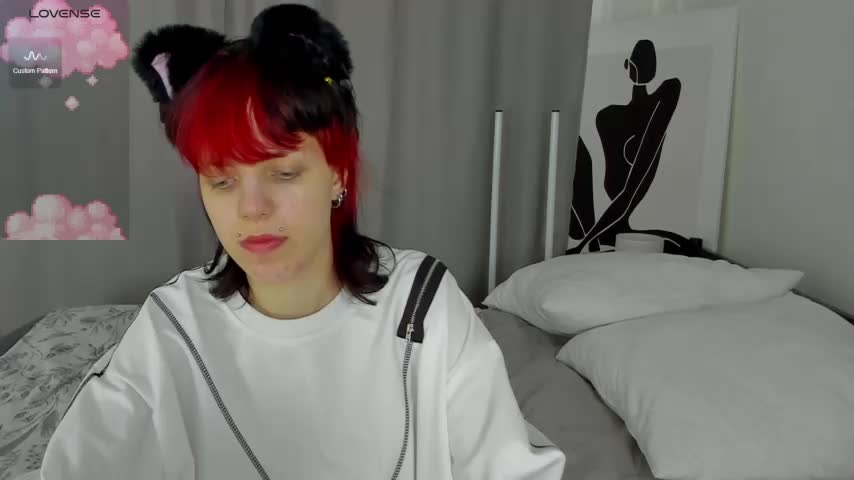 Rene_Yolker Cam Show Recorded 2025-05-17