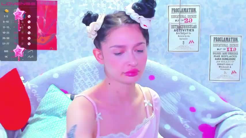 Vanessa_Florence Cam Show Recorded 2025-05-17
