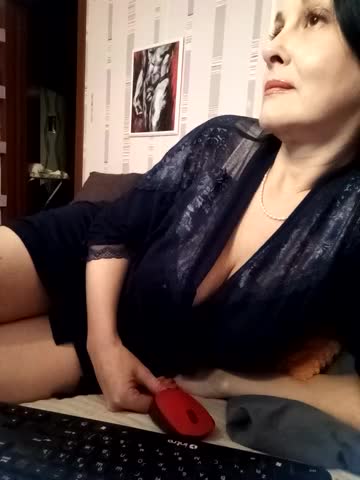 EmmaGiedi Cam Show Recorded 2025-05-17