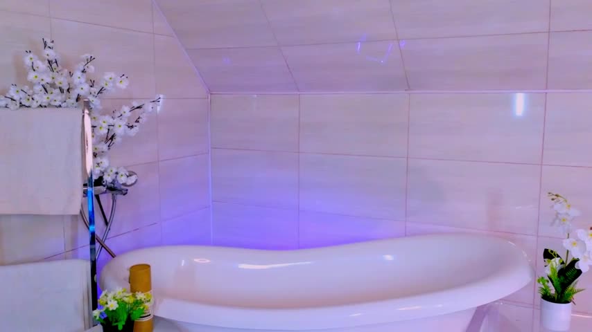 Mia_chill Cam Show Recorded 2025-05-17