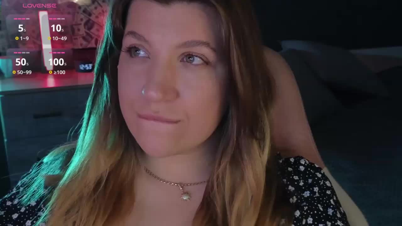 BloomBambi Cam Show Recorded 2025-05-17