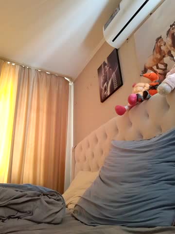 ROXOLANAA_SEXY Cam Show Recorded 2025-05-17
