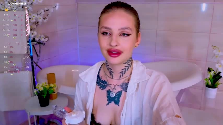 Mia_chill Cam Show Recorded 2025-05-17