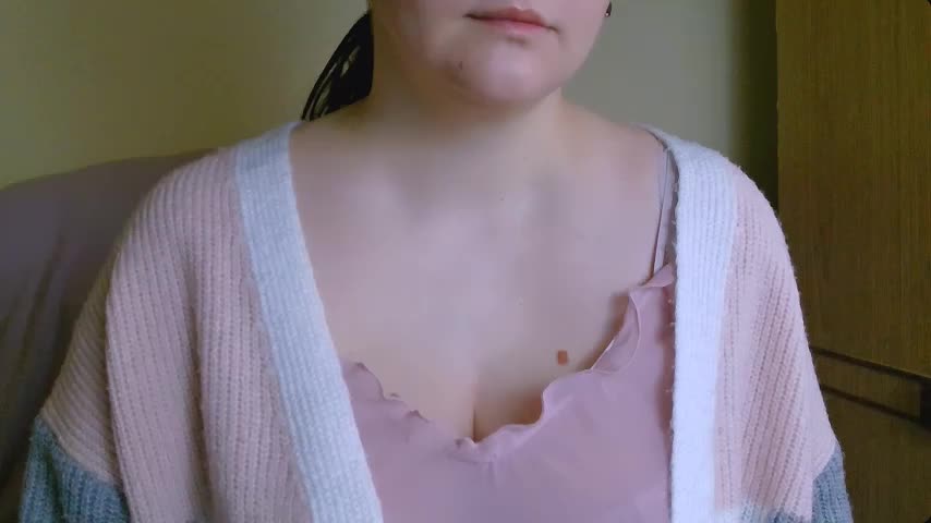 ChubbyMaia Cam Show Recorded 2025-05-17