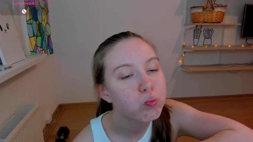 Peggy_Beauty Cam Show Recorded 2025-05-17