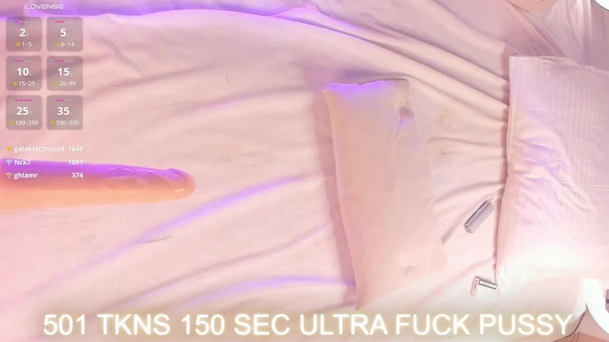 HollyTaillor Cam Show Recorded 2025-05-17
