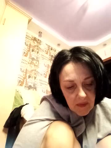 EmmaGiedi Cam Show Recorded 2025-05-17