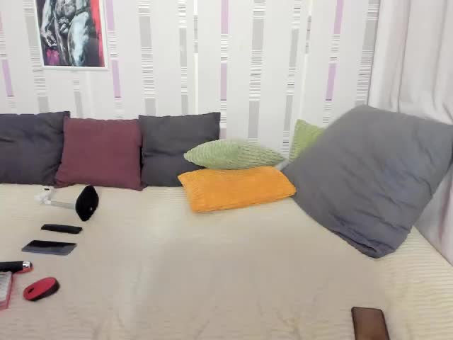 EmmaGiedi Cam Show Recorded 2025-05-17