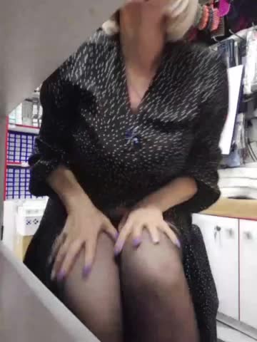 Mery8poppins Cam Show Recorded 2025-05-17