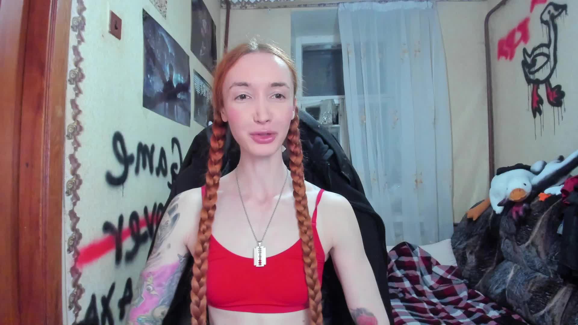 Roxy-Sun Cam Show Recorded 2025-05-18
